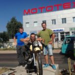 SP-Moto-Art. Мотоцикл на постаменте.